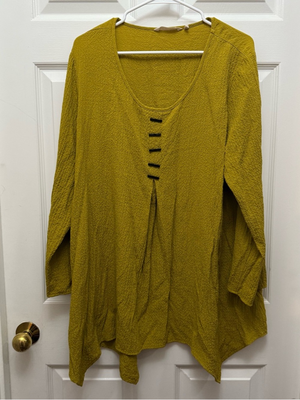 Soft Surroundings Textured Scoop Neck Tunic in Mustard Green
